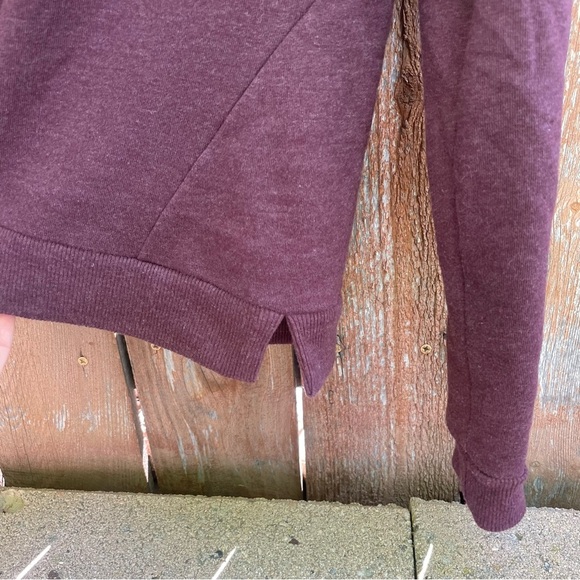 CONVERSE Women’s Purple Soft Cowl Neck Sweatshirt Size Large - Picture 6 of 9